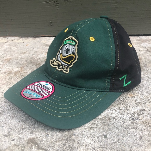 Zephyr Accessories - Oregon Ducks Ball Cap Hat NWT Metallic Duck Logo